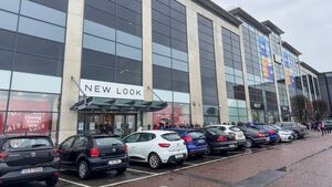 Bargain hunters queue in the rain as New Look Carlow closes 
