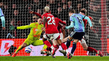 Arsenal’s dwindling title hopes suffer further blow with goalless draw at Forest