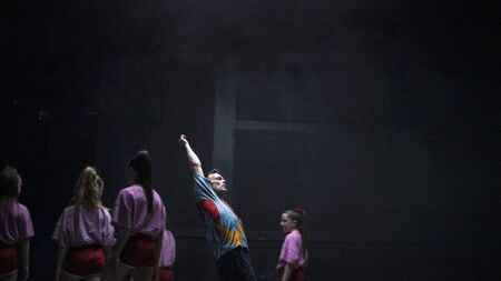 Local choreographer brings electrifying dance show to Visual 
