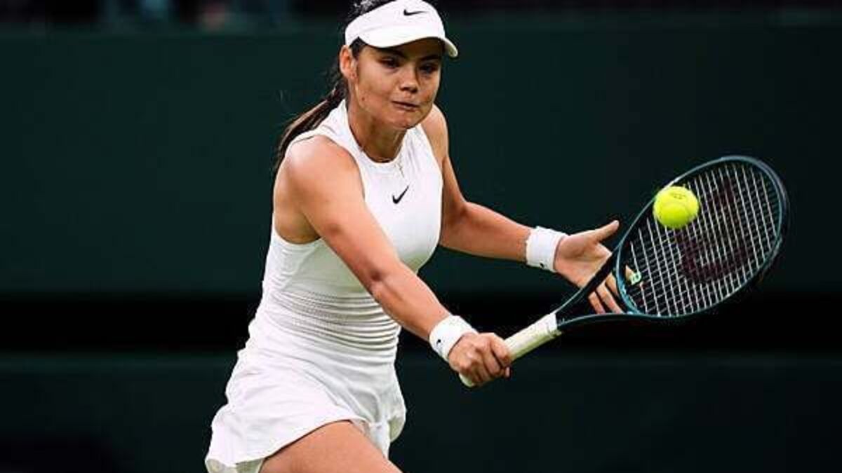 Emma Raducanu goes down to Moyuka Uchijima on return to action