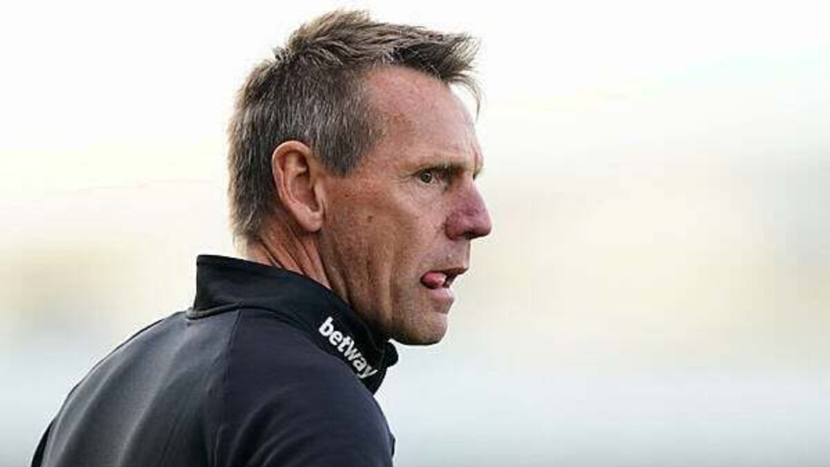 Stuart Pearce ‘in great spirits’ in hospital after health scare on flight