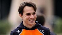 Oscar Piastri signs long-term extension with McLaren