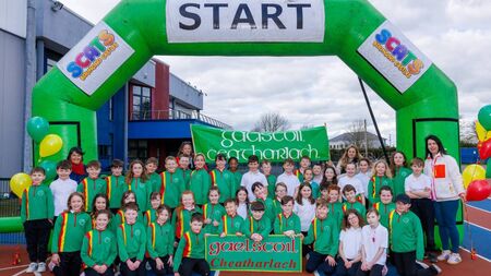Tots, teens and seasoned walkers step it out for Gaelscoil walkathon