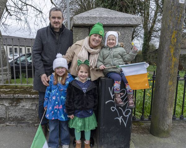 Paul, Kate, Rebecca, Jessica Murphy and Megan Hendy