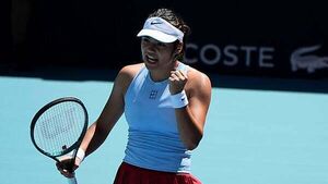 Emma Raducanu breezes into Miami Open second round