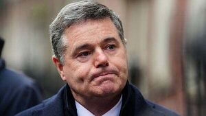 Income tax cuts at risk due to trade war, Donohoe says Income tax cuts at risk due to trade war, Donohoe says
