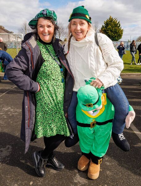 Muinteoiri Mona and Eithne