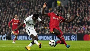 Liverpool hold initial talks over signing of Bayer Leverkusen’s Jeremie Frimpong Liverpool hold initial talks over signing of Bayer Leverkusen’s Jeremie Frimpong