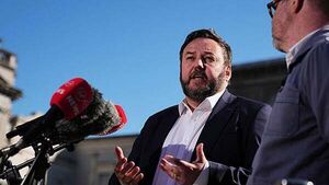 Sinn Féin write to Ceann Comhairle over ‘flawed’ report on Dáil disorder
