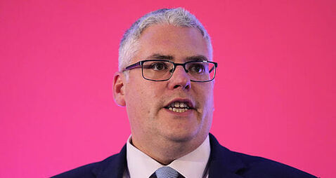 DUP intends to put ‘marker down’ at Executive on Irish language signs at Belfast station