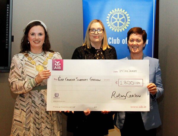 Aoife Doyle, president of Carlow Rotary Club, presents Anne Marie Peters and Margaret Curran from Éist Cancer Support Services with a cheque 