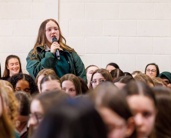 Student Elena Rice poses a question to Tánaiste Simon Harris during his visit to St. Leo's College, Carlow. Photo: michaelorourkephotography.ie