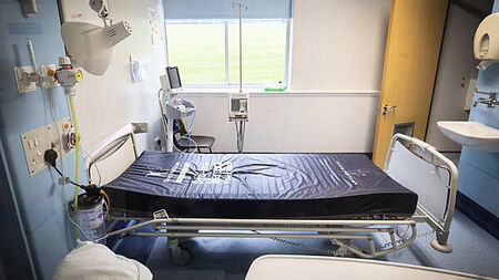 Parents of girl (17) who died under care of Kerry Camhs sues HSE