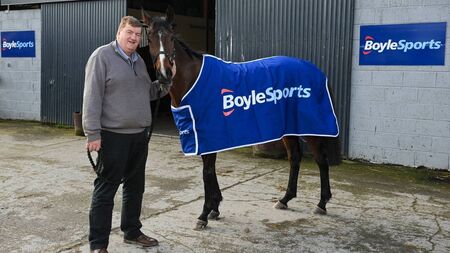 Hewick primed for the race of his life but strong handed Mullins will be hard to beat