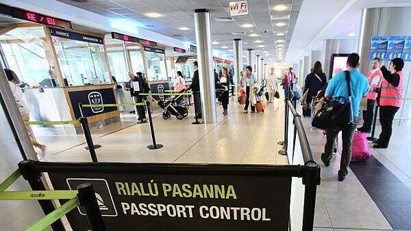 Afghan dad and son held in custody after arriving in Dublin from Oslo without passports