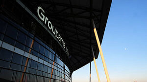 Man Utd look into treatment of fans in Lyon following travel issues and tear gas