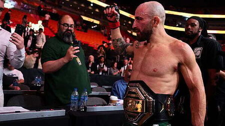 Alexander Volkanovski becomes two-time champ at UFC 314