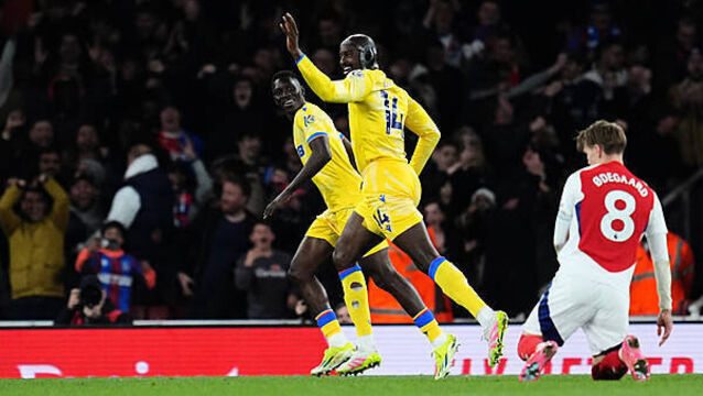 Liverpool title celebrations on ice as Arsenal draw with Crystal Palace