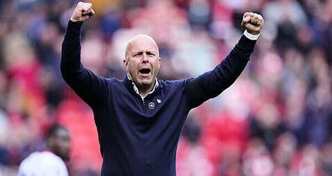 Arne Slot wants Liverpool to win Premier League title in front of packed Anfield