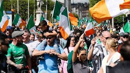 Thousands participate in Dublin anti-immigration protest and counter demo
