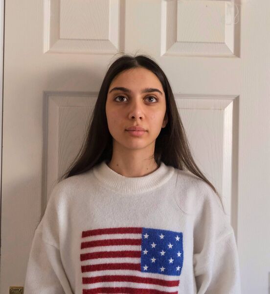 Nia Lomia