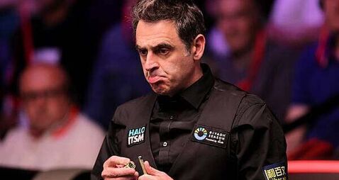 Ronnie O’Sullivan on brink of last eight after dominating Pang Junxu