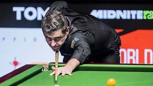 Ronnie O’Sullivan and Luca Brecel seal quarter-final places with quick-fire wins