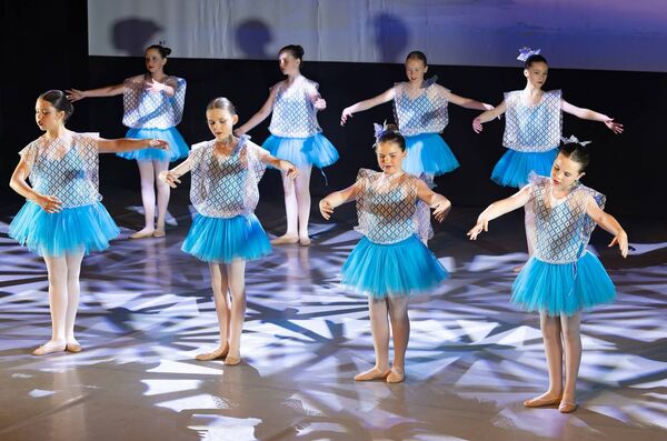 The Ice Maidens in the Ballet Barn's recent performance 