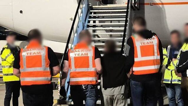 39 people including 5 children deported from Ireland overnight