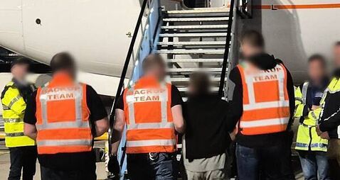 39 people including 5 children deported from Ireland overnight