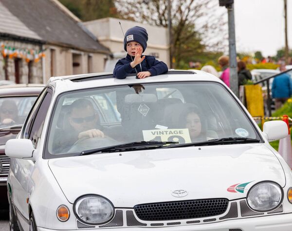 Robbie Keogh waves to the crowd 