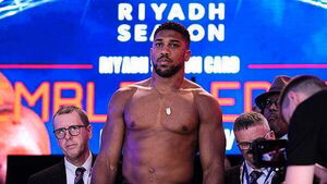 Anthony Joshua’s ring return delayed by elbow surgery