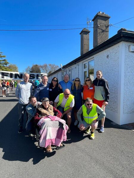 The Farrell family with Aisling Nolan and her husband JJ, Mark Nolan and PJ Nolan at Clareville Montessori School's 5km family run in aid of Carlow Hospice and the children of the late Miaread Farrell