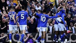 Quickfire double earns Everton victory at European hopefuls Fulham Quickfire double earns Everton victory at European hopefuls Fulham