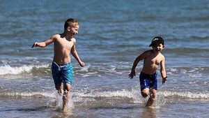 Enjoy the sunny weather this weekend – as Met Éireann predicts rain to return soon