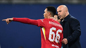 Arne Slot asks fans to support Trent Alexander-Arnold at trophy presentation Arne Slot asks fans to support Trent Alexander-Arnold at trophy presentation