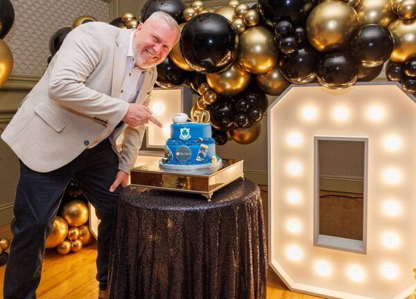 Ber has his cake and eats it! Ber has his cake and eats it!