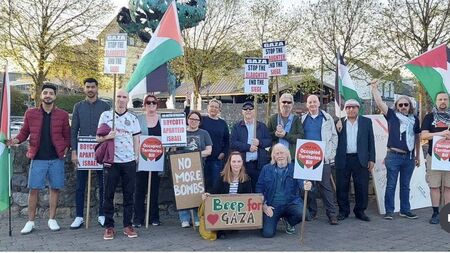 Vigil for Palestine calls for an ‘end to the slaughter in Gaza’