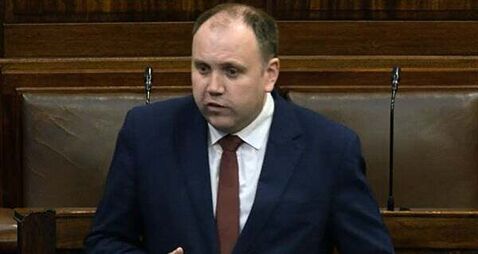 Crowe apologises over ‘off the cuff’ remarks about British Army in Ireland
