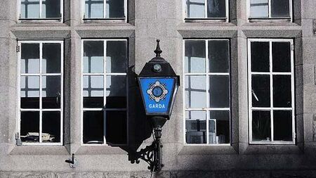 Man (20s) arrested following armed robbery at Dublin fast food restaurant
