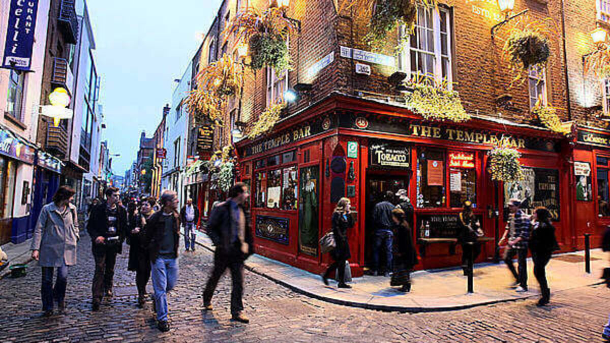 Over 528,000 foreign visitors came to Ireland in April 2025, down by 4%