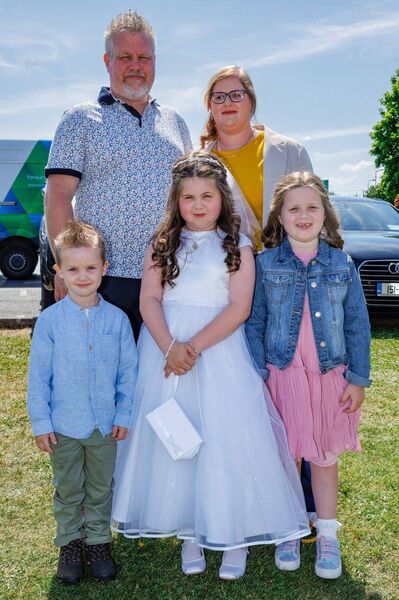 Ellie Ní Bhroin with her family