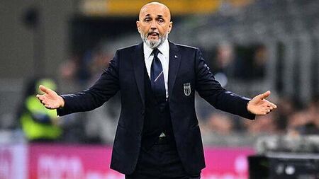 Italy sack manager Spalletti after Norway defeat