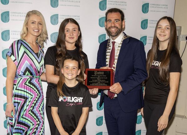 Spotlight Stage School receive the Mayor's Award: Tracy Rea, Poppy Madden, Sophia Rea, mayor Fintan Phelan and Dearbhla McNally