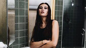 Mimi Webb announces October gig in Dublin's 3Olympia