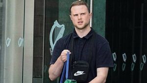 Insurance broker spared jail and record after smoke alarm triggered on flight to Dublin Insurance broker spared jail and record after smoke alarm triggered on flight to Dublin