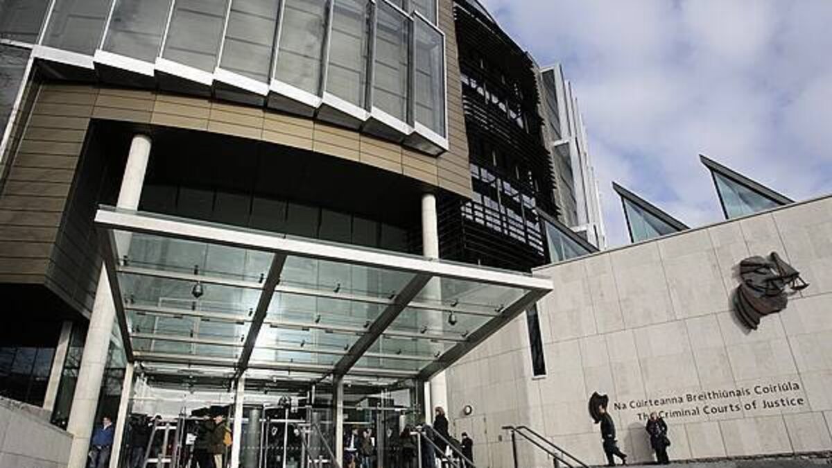 16 knife injuries inflicted on Kildare man does not fit murder accused's account of self-defence, court told