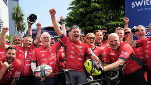 Celebrities and rugby stars complete cycle for MND research in Dublin Celebrities and rugby stars complete cycle for MND research in Dublin