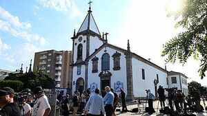 Liverpool players and boss arrive in Portugal ahead of Diogo Jota’s funeral