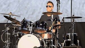 Pearl Jam drummer Matt Cameron steps down from band after 27 years